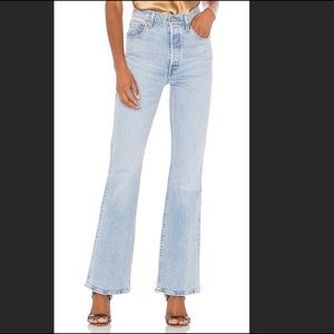Levi’s Ribcage Flare size 26